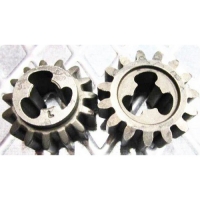 Шестерня привода левого колеса LM4840, 5345, 5345BS на три штифта, не поставляется